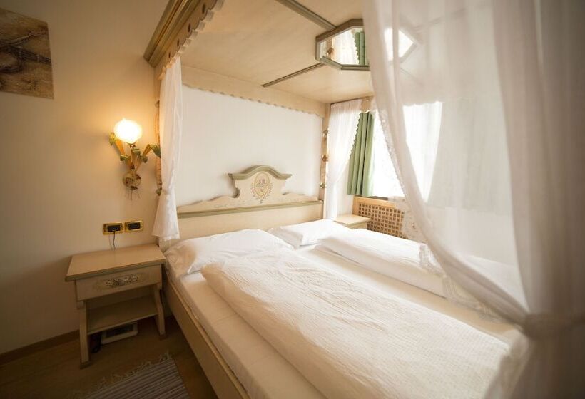 فندق فئة نجمة واحدة Design Chalet Zirm Check In At Olympia