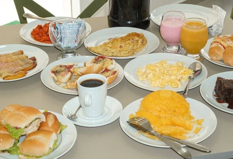 فندق فئة نجمة واحدة Pousada Jardins Tropical