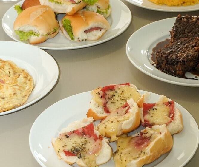 فندق فئة نجمة واحدة Pousada Jardins Tropical