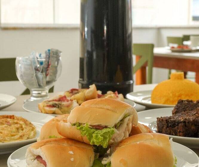 فندق فئة نجمة واحدة Pousada Jardins Tropical