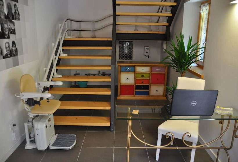 Hostel Armonia & Community Museum