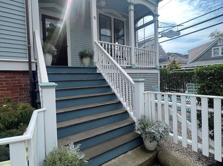 בית מלון כפרי Centerboard