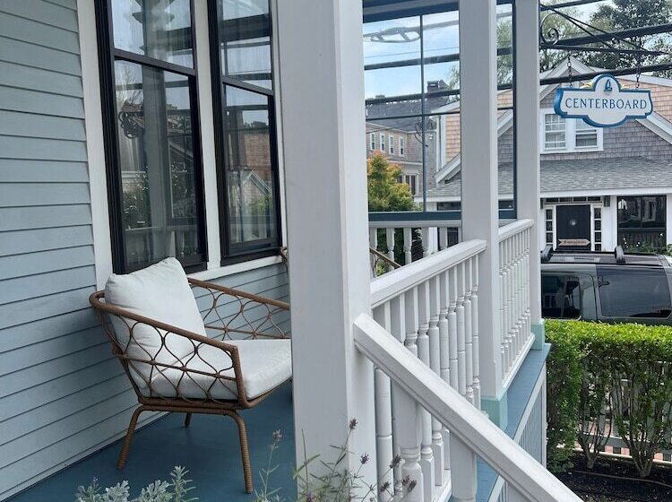 בית מלון כפרי Centerboard