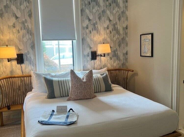 בית מלון כפרי Centerboard