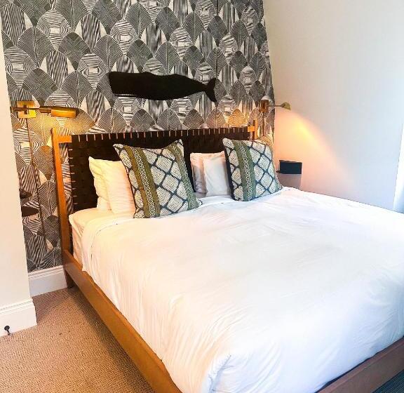 בית מלון כפרי Centerboard