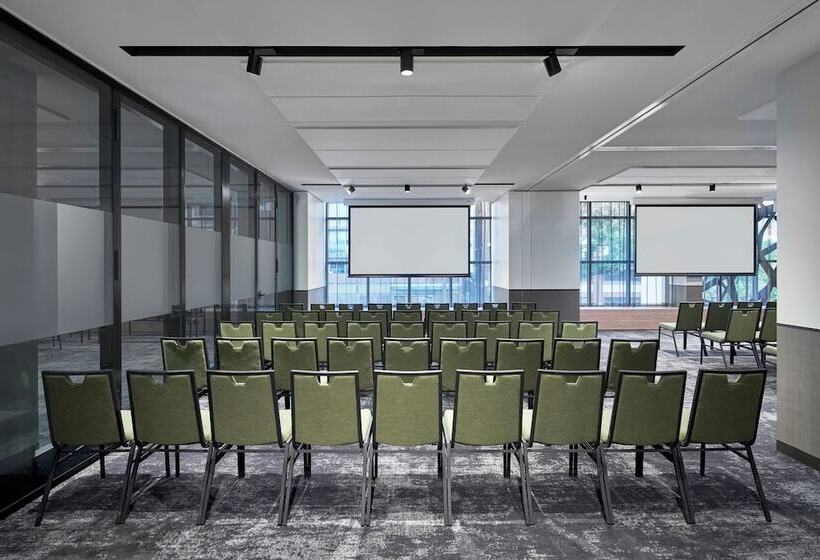 בית מלון כפרי Courtyard By Marriott Melbourne Flagstaff Gardens