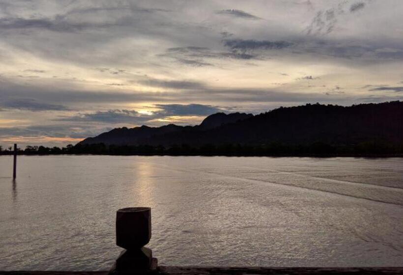 فندق De Water Chalet Langkawi Lagoon