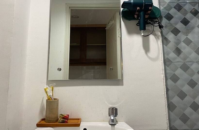 Отель Hariss Inn Bandara