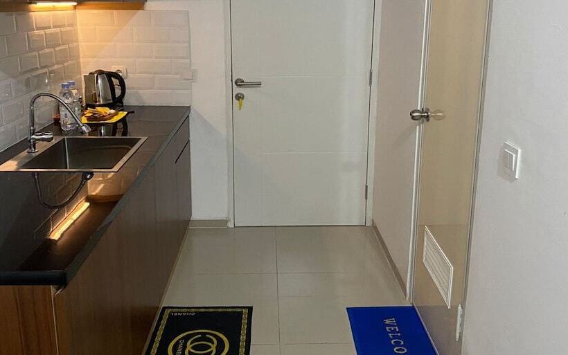 Отель Hariss Inn Bandara