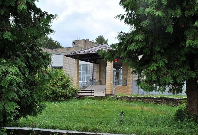 בית מלון כפרי Health Resort Krutushka