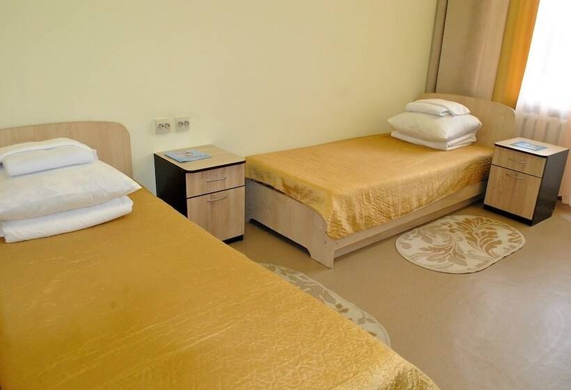 בית מלון כפרי Health Resort Krutushka