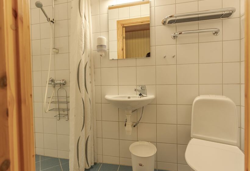 Отель Henningsvær Rorbuer