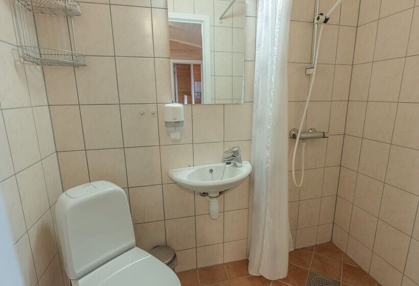 Отель Henningsvær Rorbuer