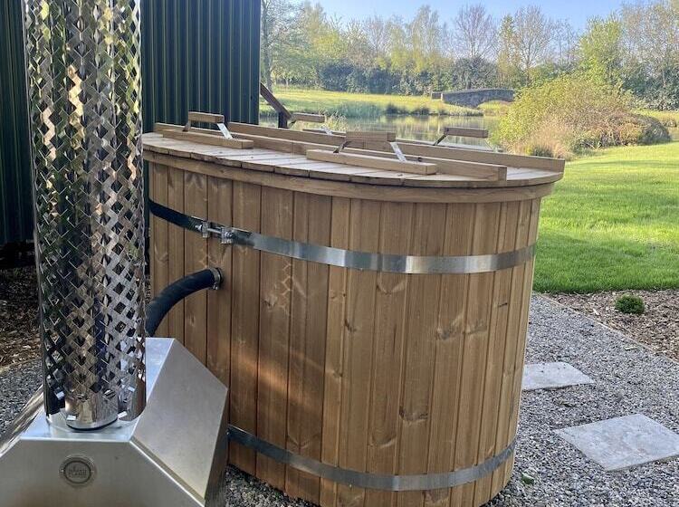 Отель Heywood Glamping