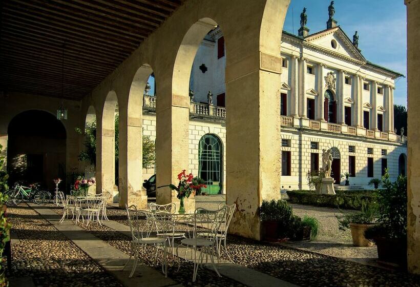 בית מלון כפרי Historic Venetian Style Castle In Piombino Dese With Pool