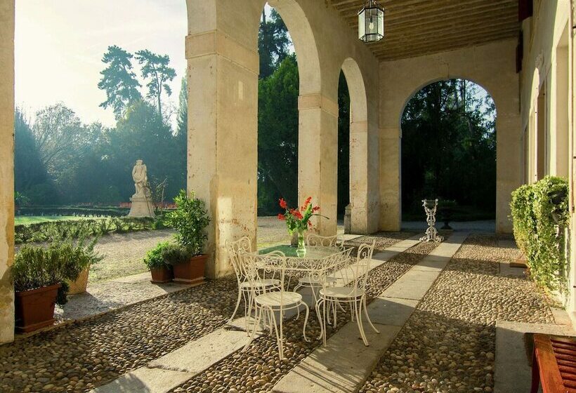 בית מלון כפרי Historic Venetian Style Castle In Piombino Dese With Pool