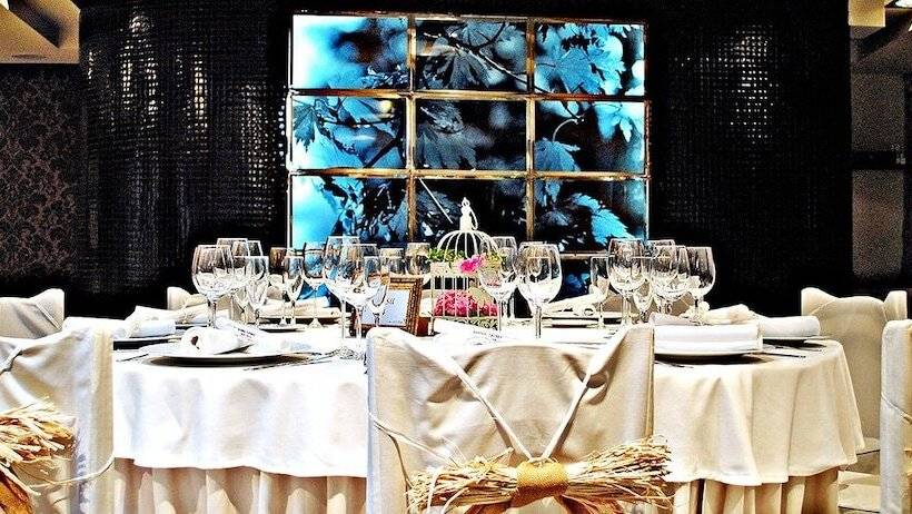 هتل Hostería De Quijas