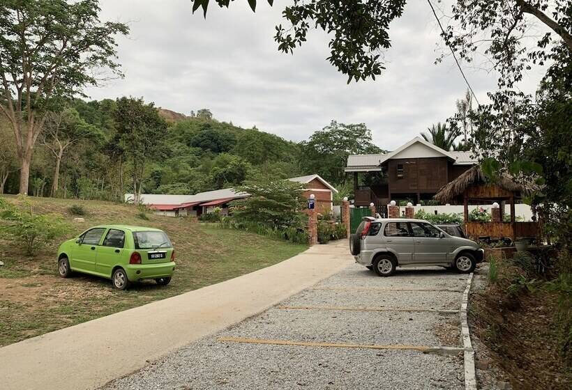 호텔 Hujung Kampung