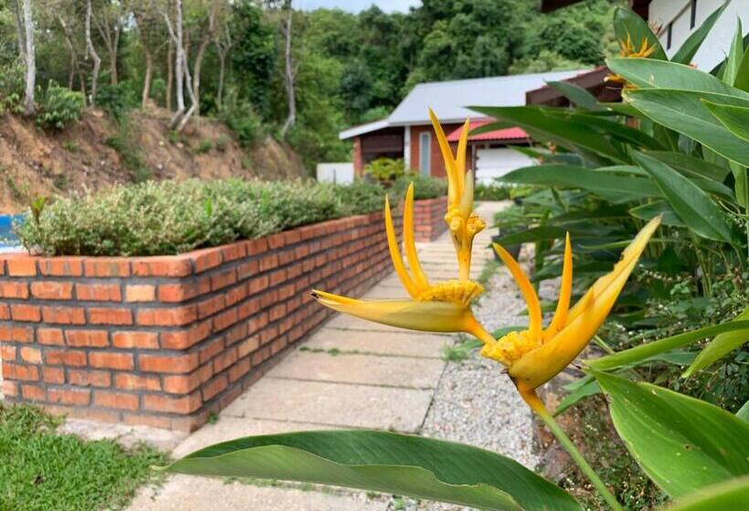 호텔 Hujung Kampung