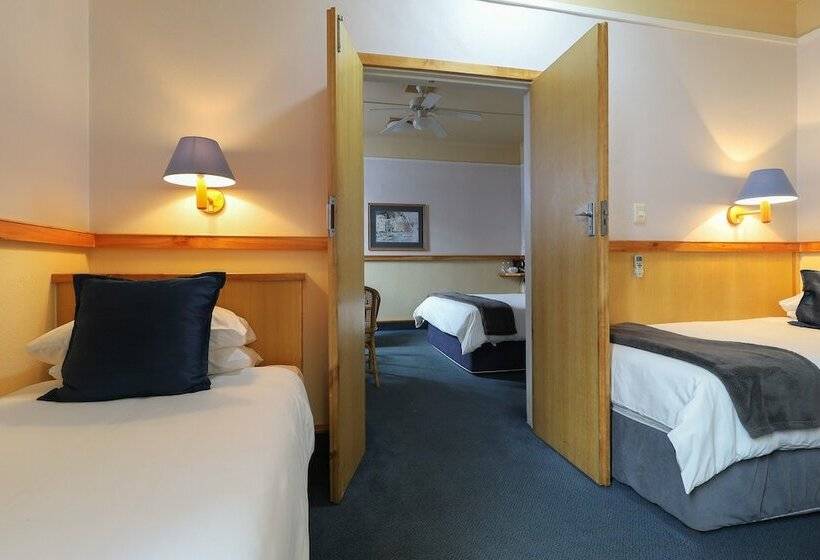 ホテル The Humewood