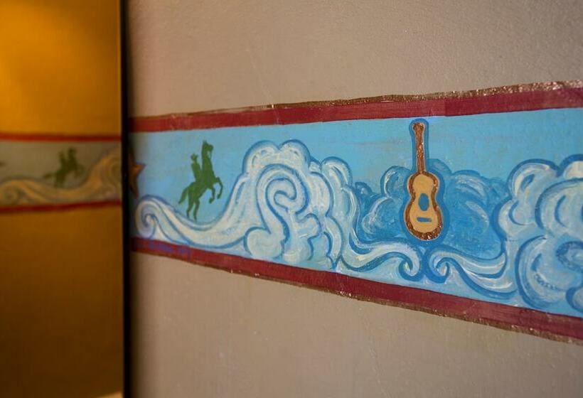 Отель Mcmenamins White Eagle