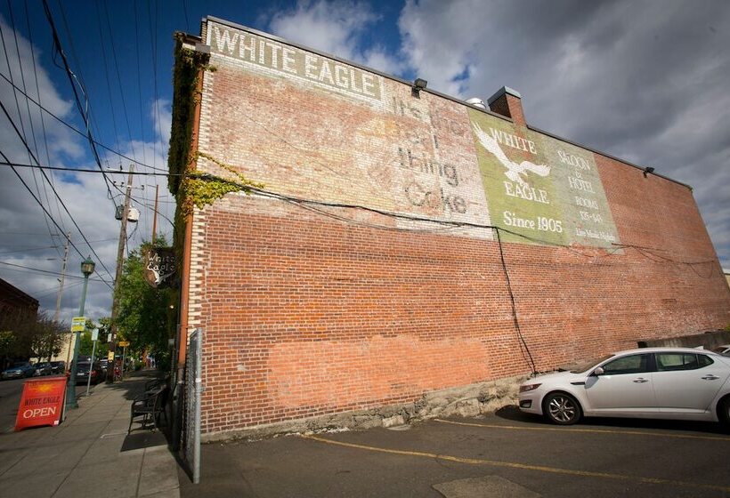 Отель Mcmenamins White Eagle