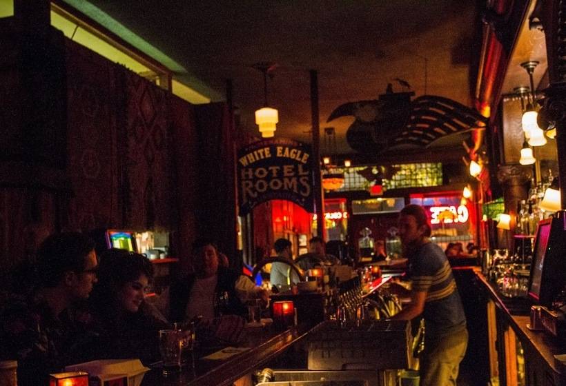 Отель Mcmenamins White Eagle