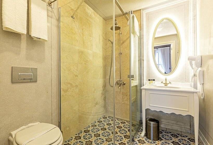 هتل Meroddi Barnathan