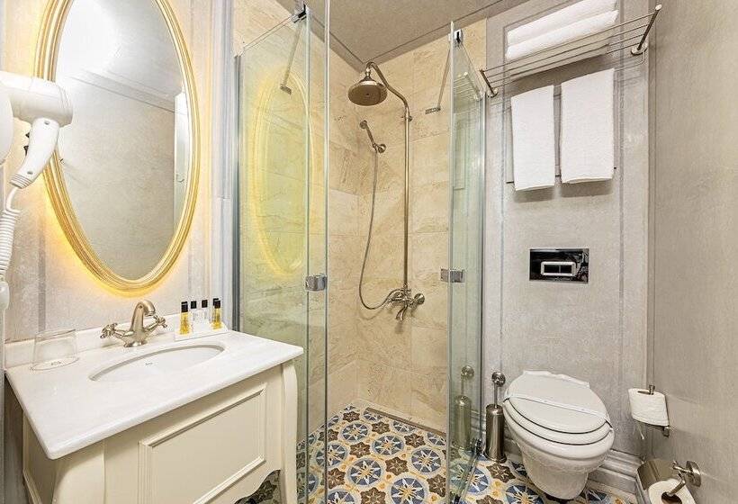 هتل Meroddi Barnathan