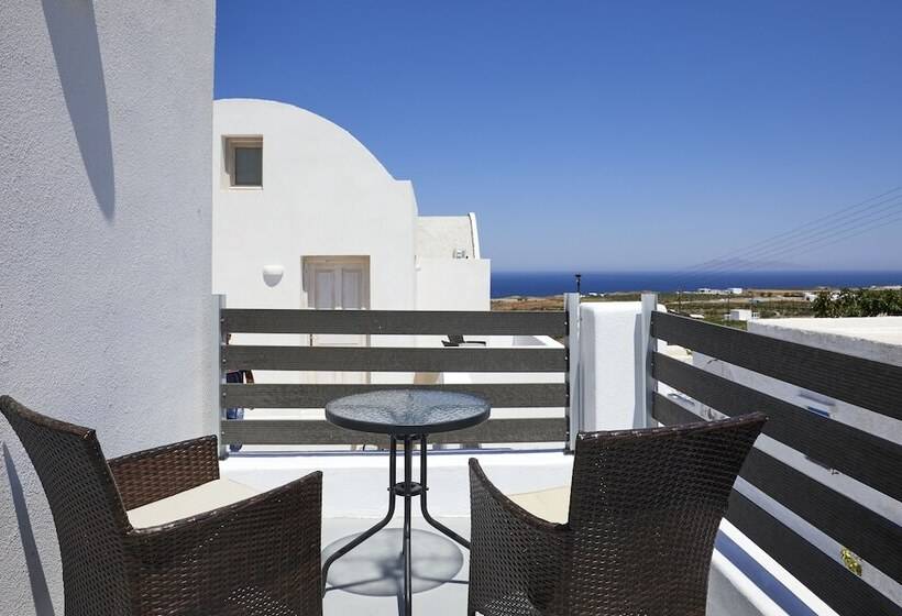 Отель Nalu Suites