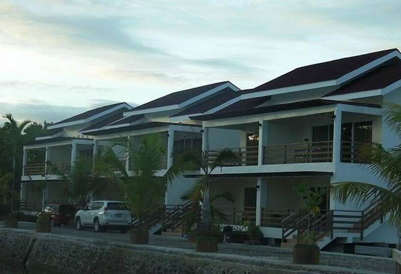 Отель Papa Kit's Marina And Fishing Lagoon