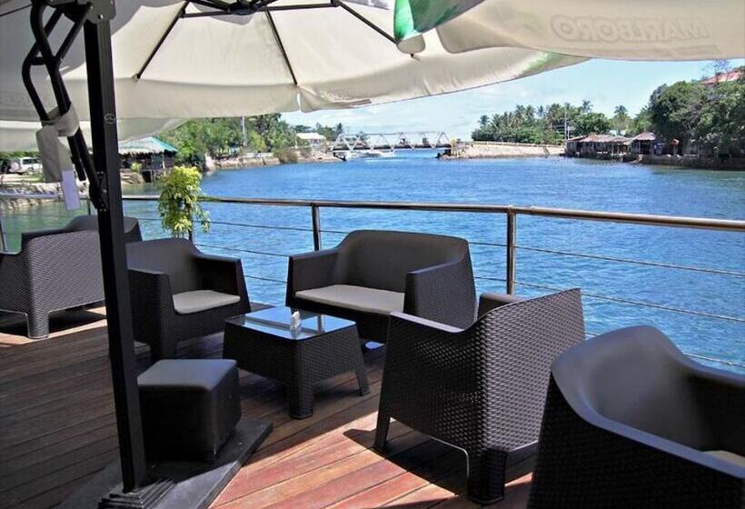 Отель Papa Kit's Marina And Fishing Lagoon