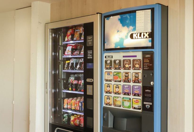 Отель Premiere Classe Lyon Beynost