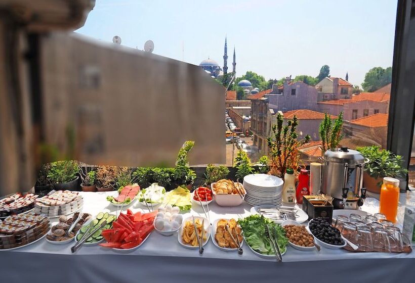 هتل Renova Turizm