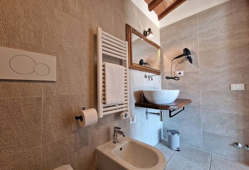 هتل روستایی Agriturismo Giù Al Pozzo