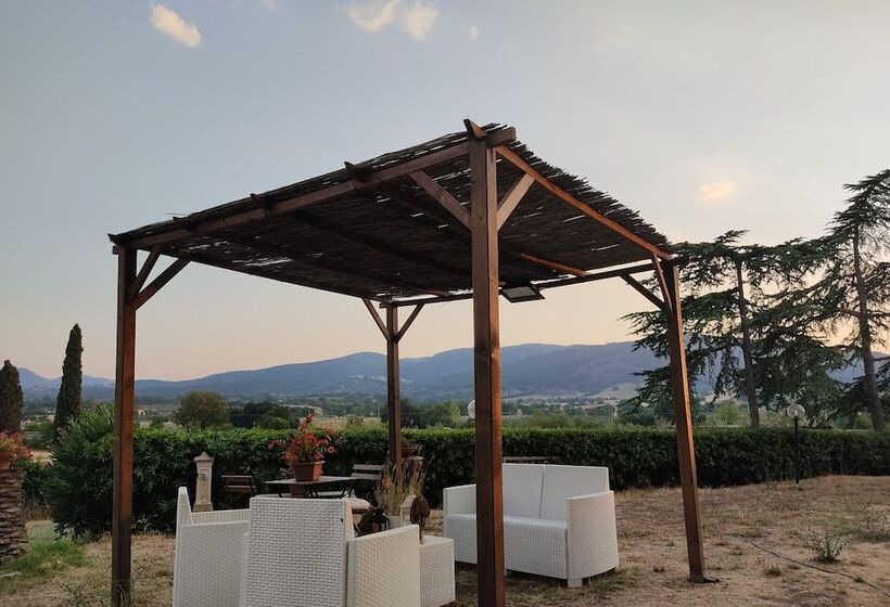 هتل روستایی Agriturismo Giù Al Pozzo