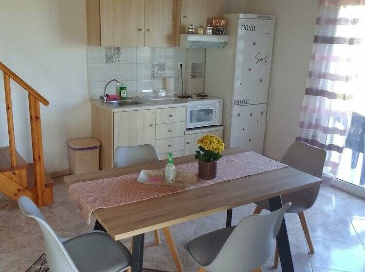 هتل روستایی Apartment Of Pirgi Thermis