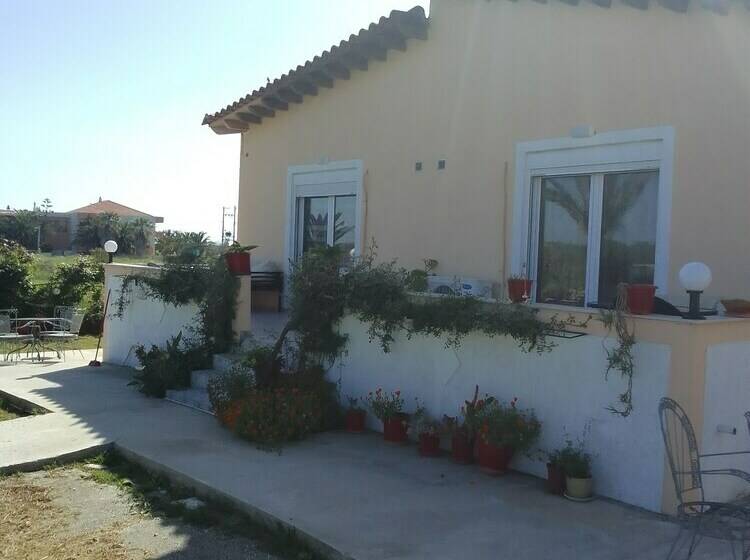 هتل روستایی Apartment Of Pirgi Thermis