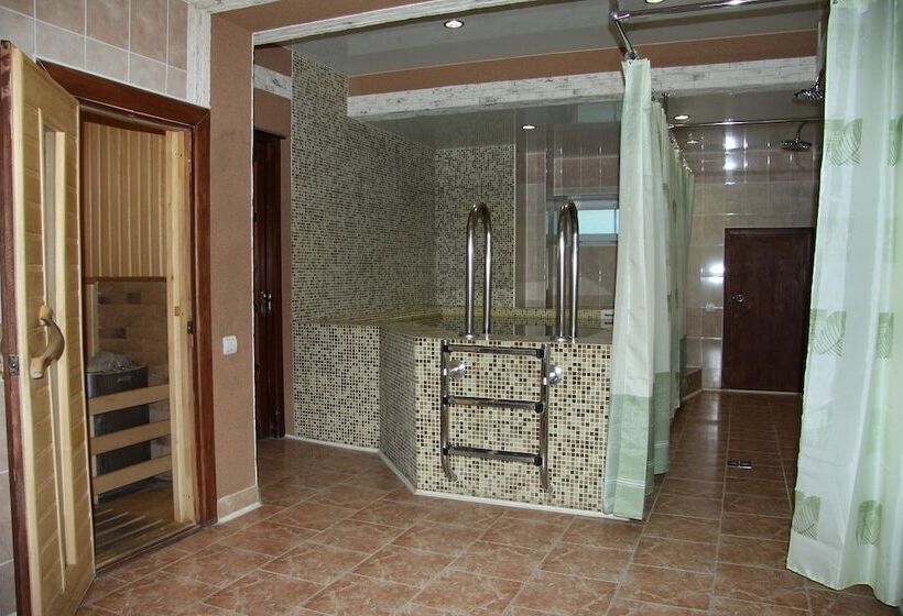 Отель Silver Key