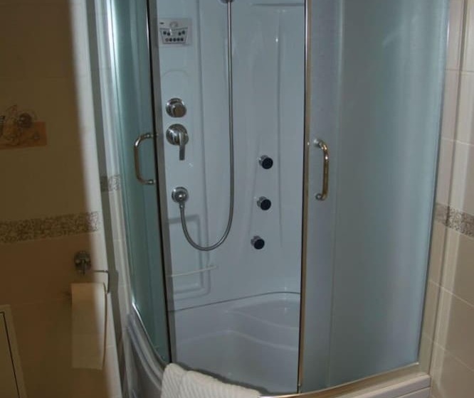 Отель Silver Key