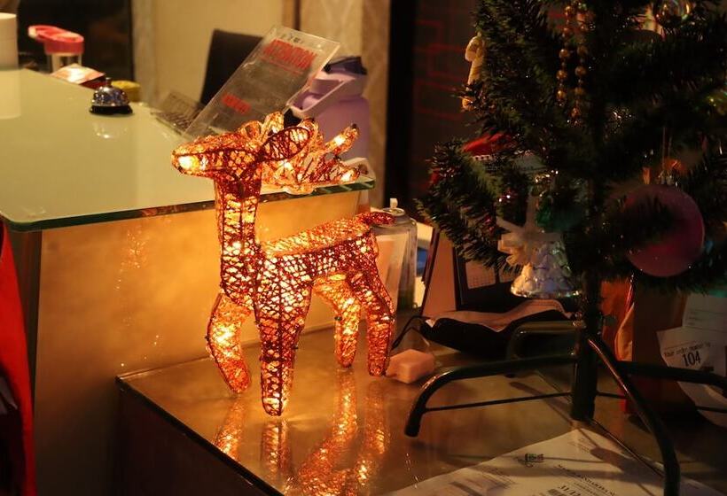 Отель Summer Oscar Boutique