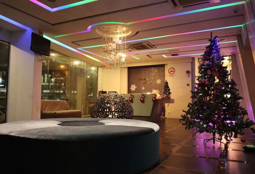 Отель Summer Oscar Boutique