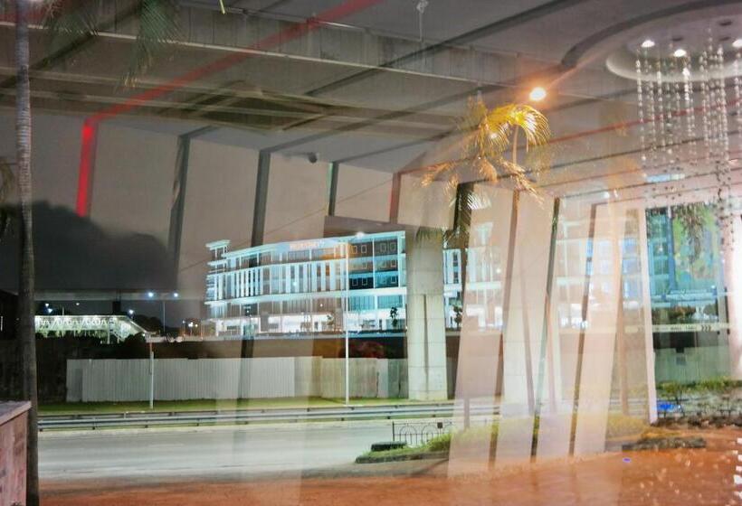 Отель Summer Oscar Boutique