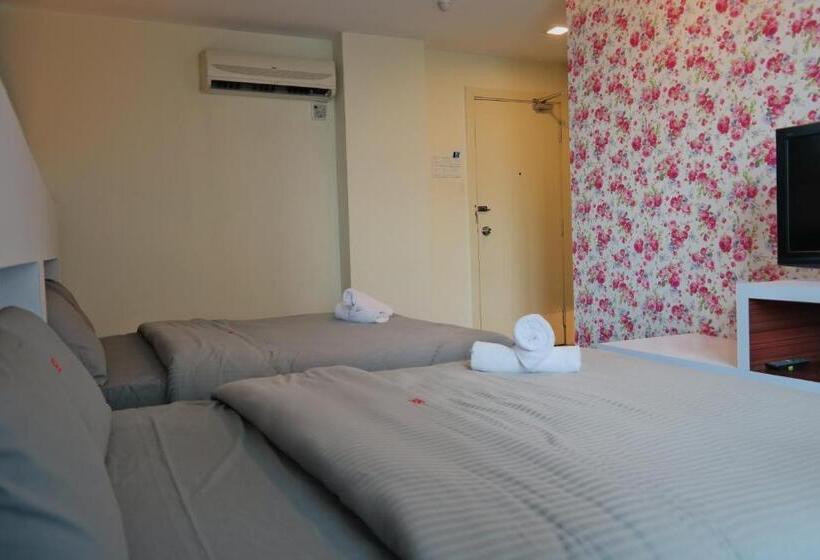 Отель Summer Oscar Boutique