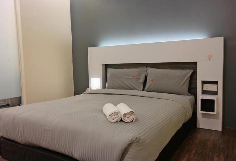 Отель Summer Oscar Boutique