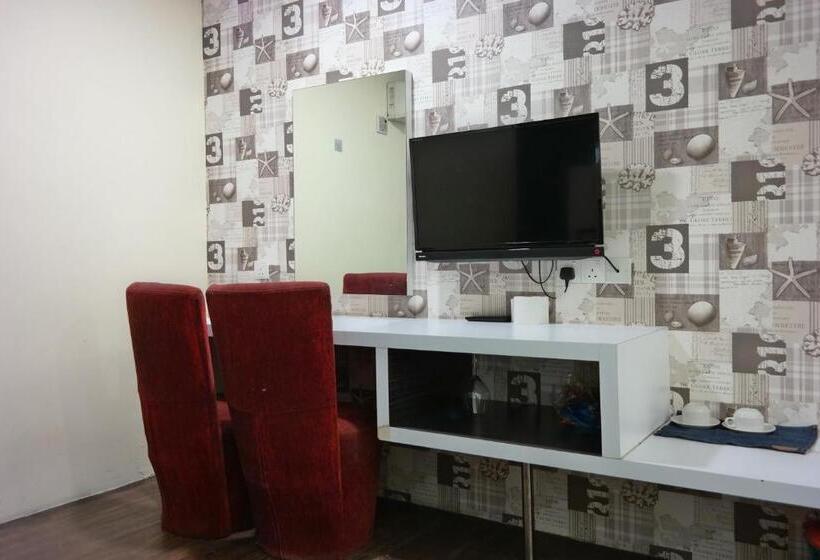 Отель Summer Oscar Boutique