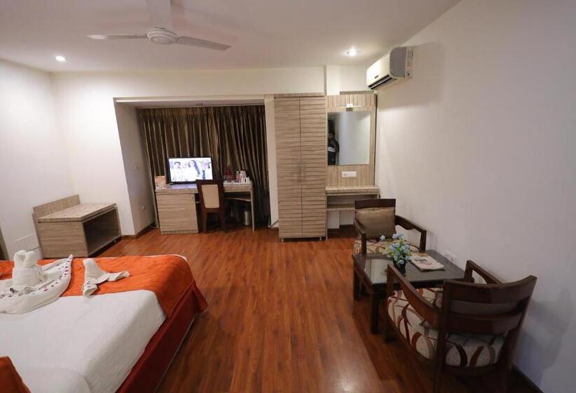 هتل Surasena Regal Vista Agra