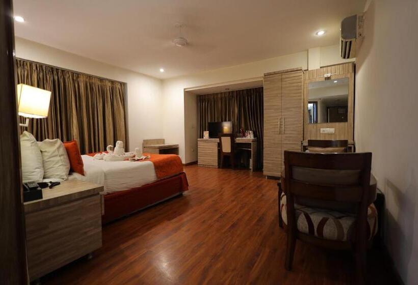 هتل Surasena Regal Vista Agra