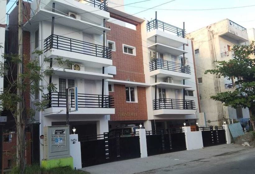 Отель The Altruist Business Stays