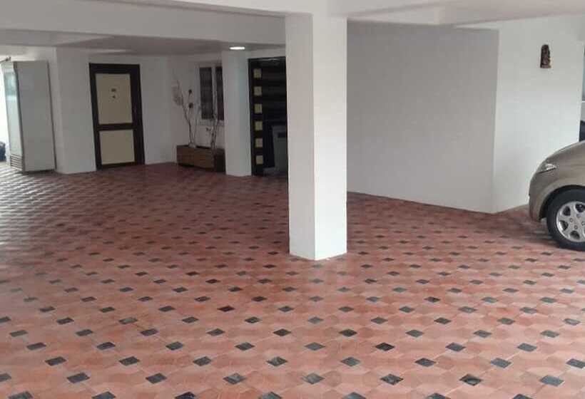 Отель The Altruist Business Stays